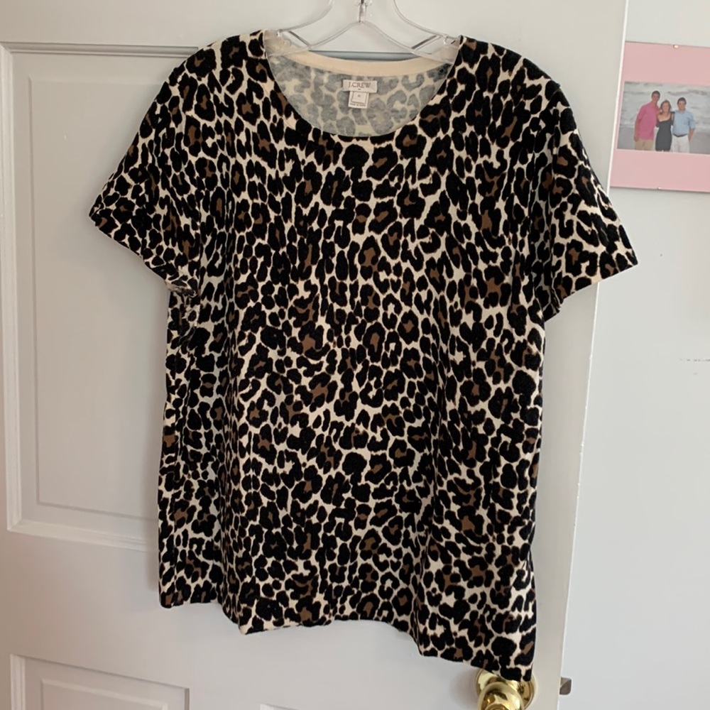 Short sleeve sweater